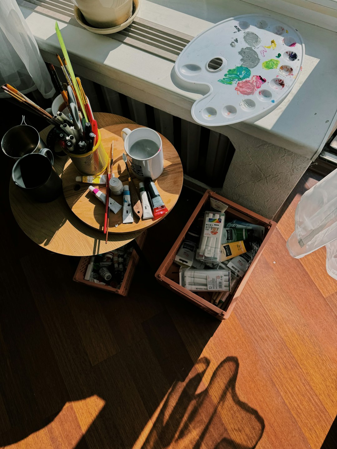 Color harmony examples showing complementary and analogous schemes
